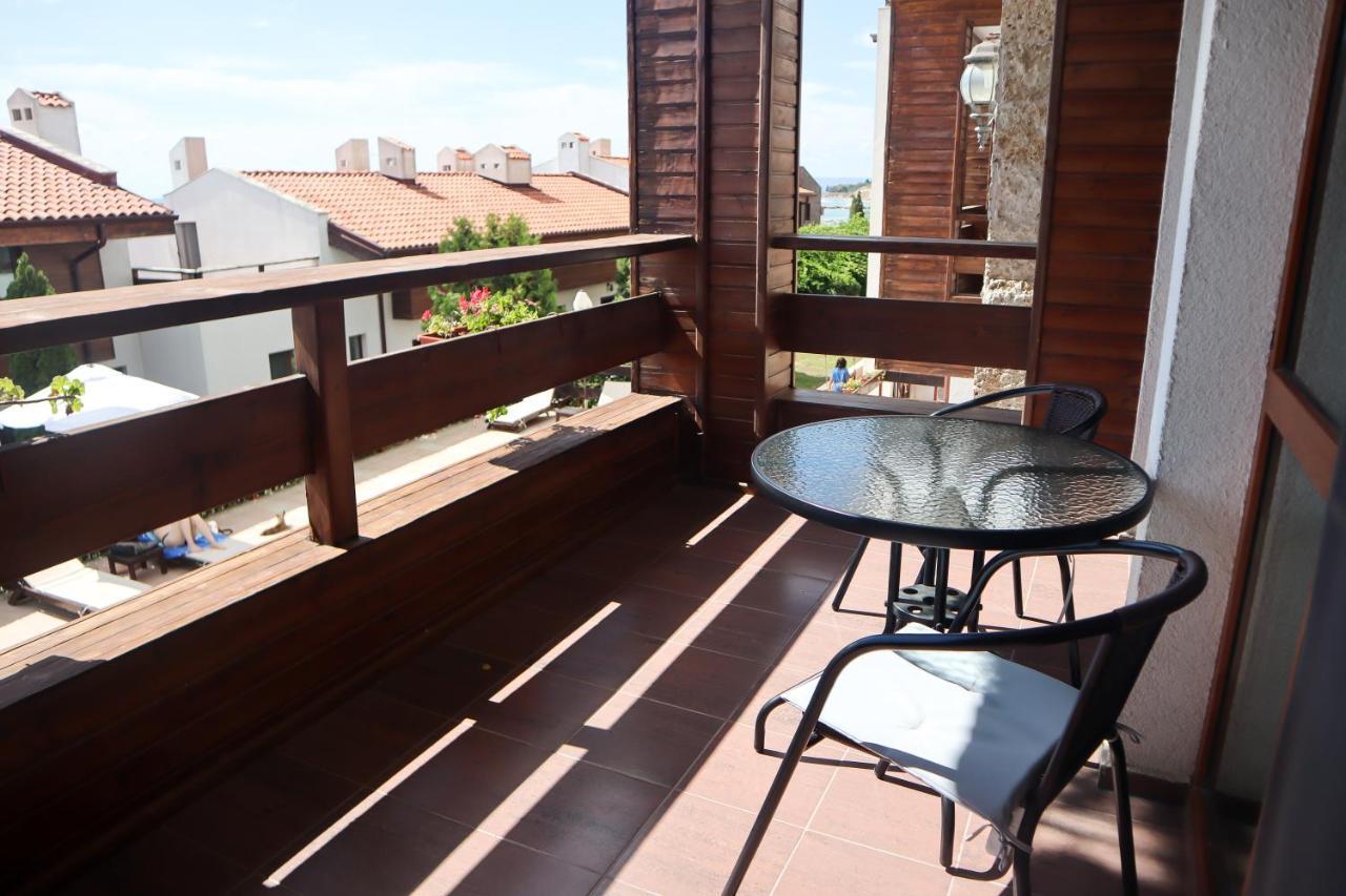 White Coast Beach Apartments 카바르나 외부 사진