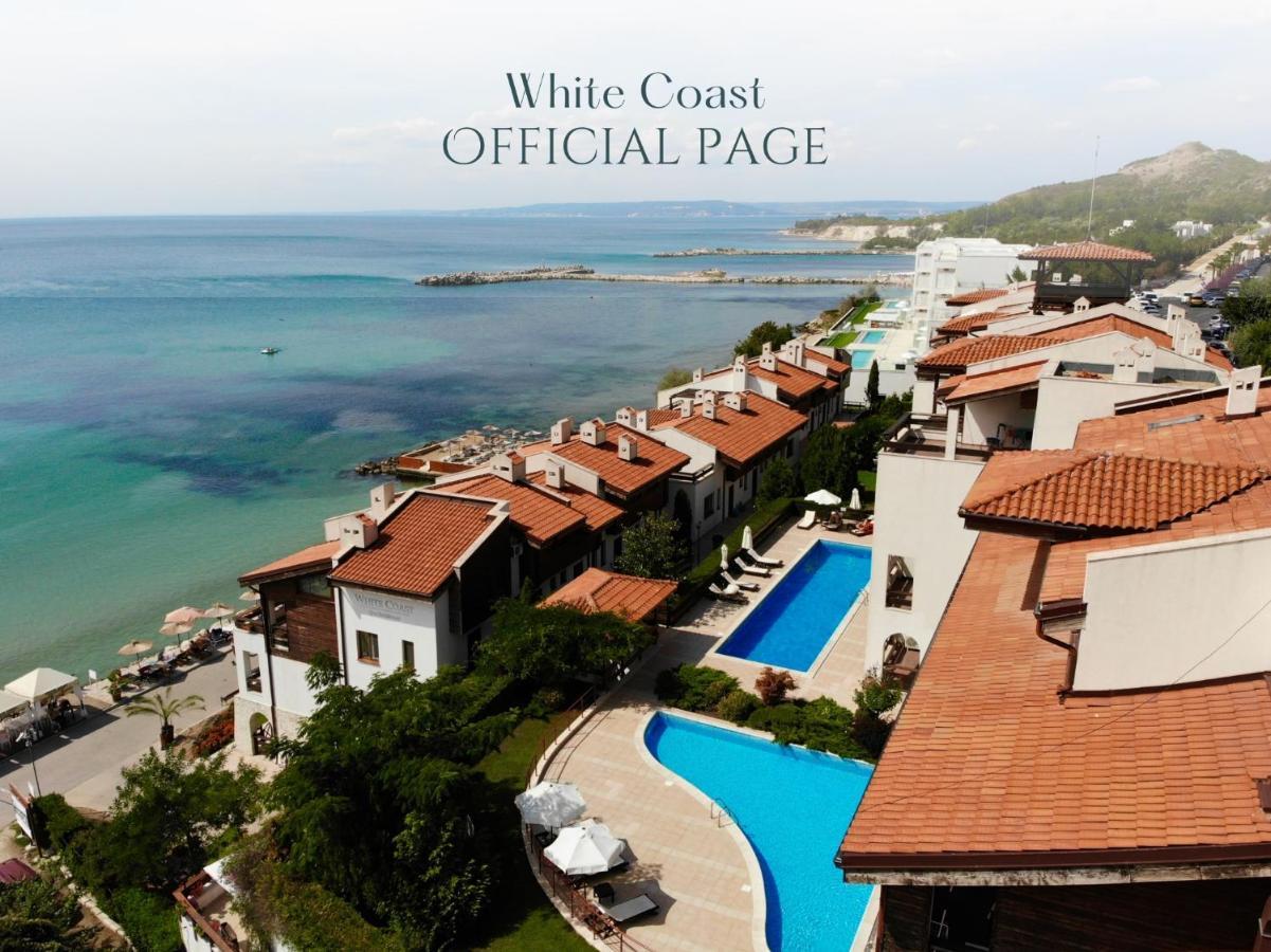White Coast Beach Apartments 카바르나 외부 사진