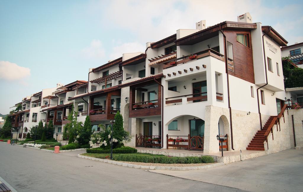 White Coast Beach Apartments 카바르나 외부 사진