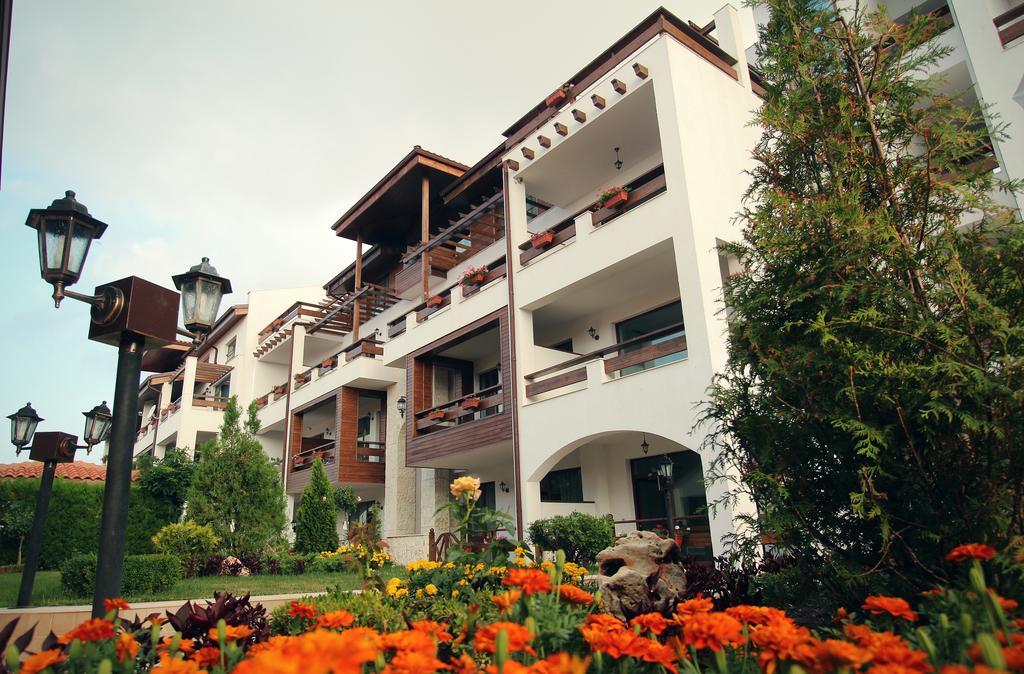 White Coast Beach Apartments 카바르나 외부 사진