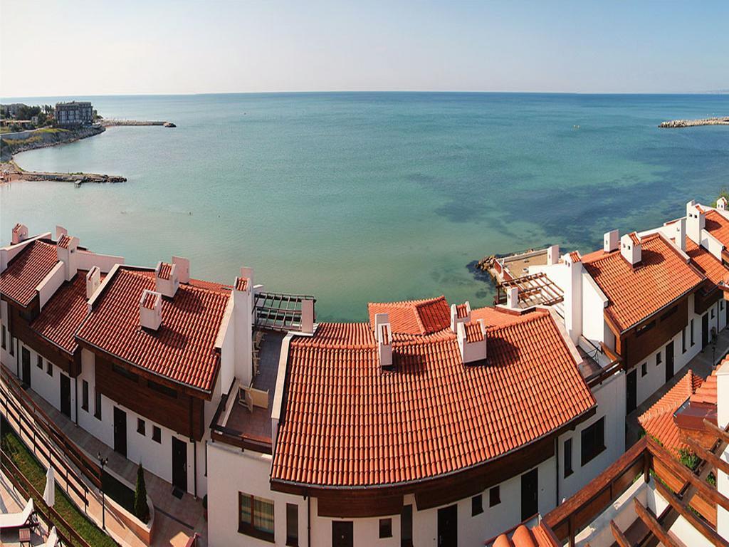White Coast Beach Apartments 카바르나 외부 사진