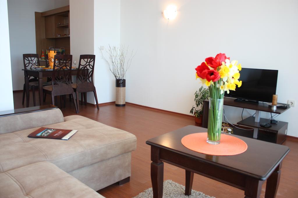 White Coast Beach Apartments 카바르나 외부 사진